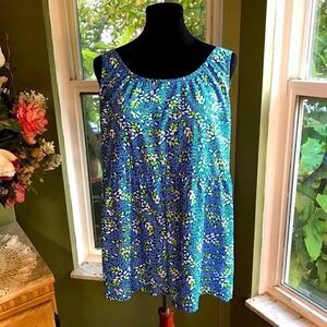 NWOT 16W Really Pretty Blair Swimming Suit!!